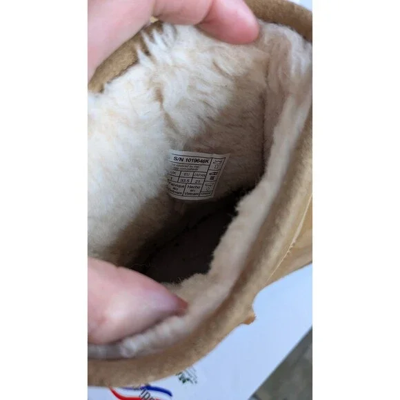 UGG Kids Classic Boots Size 2 Short Weather K/1019646K Chestnut 100% Authentic - Picture 12 of 12